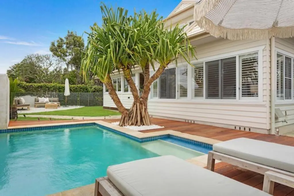 Fuller Holidays - Hacienda, Luxury 5 Bedroom Home With Pool-1
